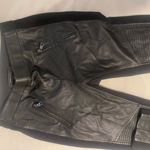BCBG MAXAZRIA LEATHER PANTS WITH BLACK SIDE PANNEL (XS)